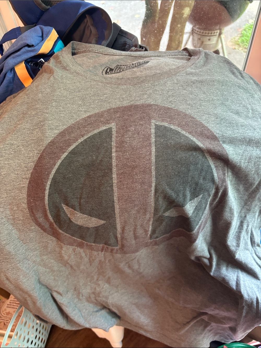 Old Navy Gray Deadpool-Style Graphic Short Sleeve Tee
